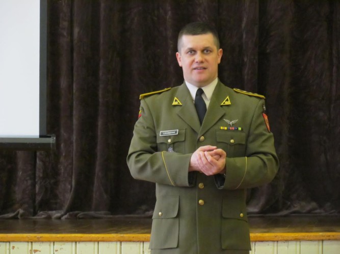 Lietuvos kariuomenės viešųjų ryšių karininkas, kpt. Pavelas Lukjanovas