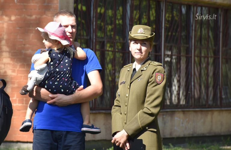 Musninkietė kariūnė Laura Šidagytė - Karalienė su šeima