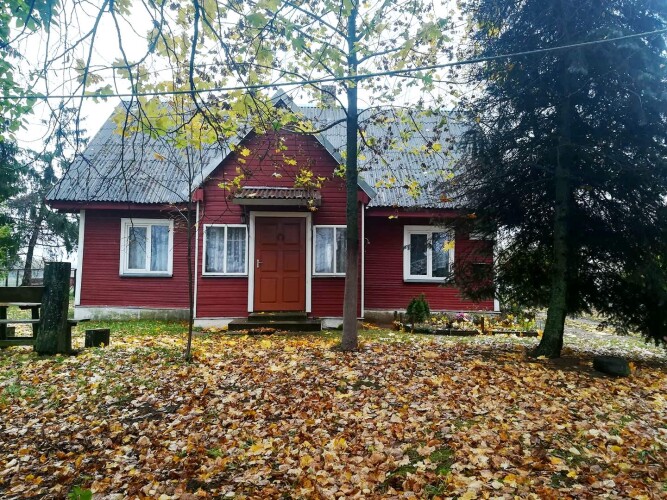 Vasiliauskų namai – buvusi pradinė mokykla